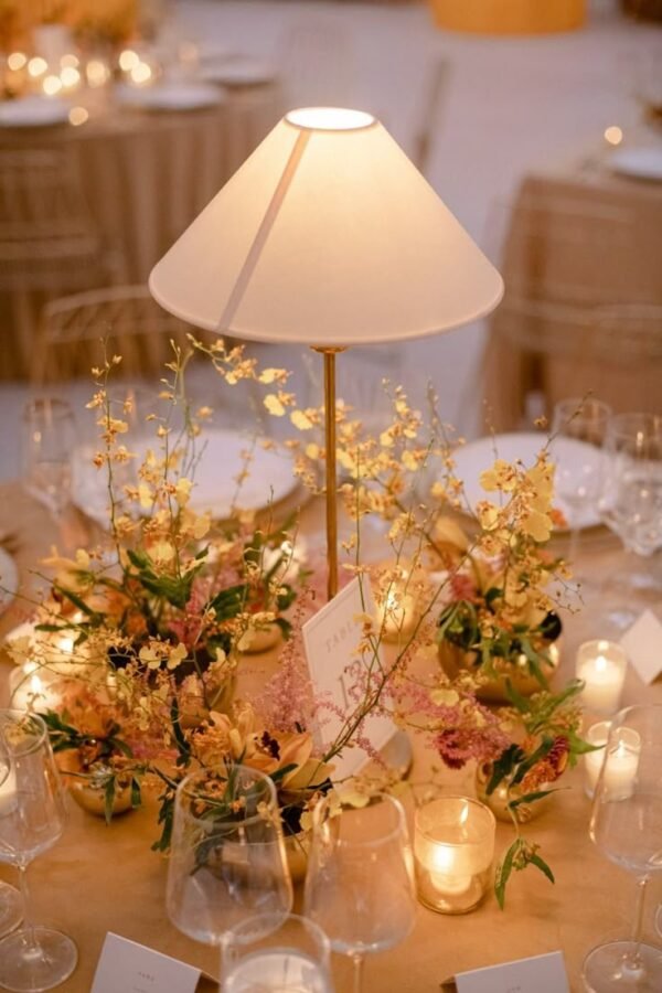 Gold Table Lamp Linen - Image 3